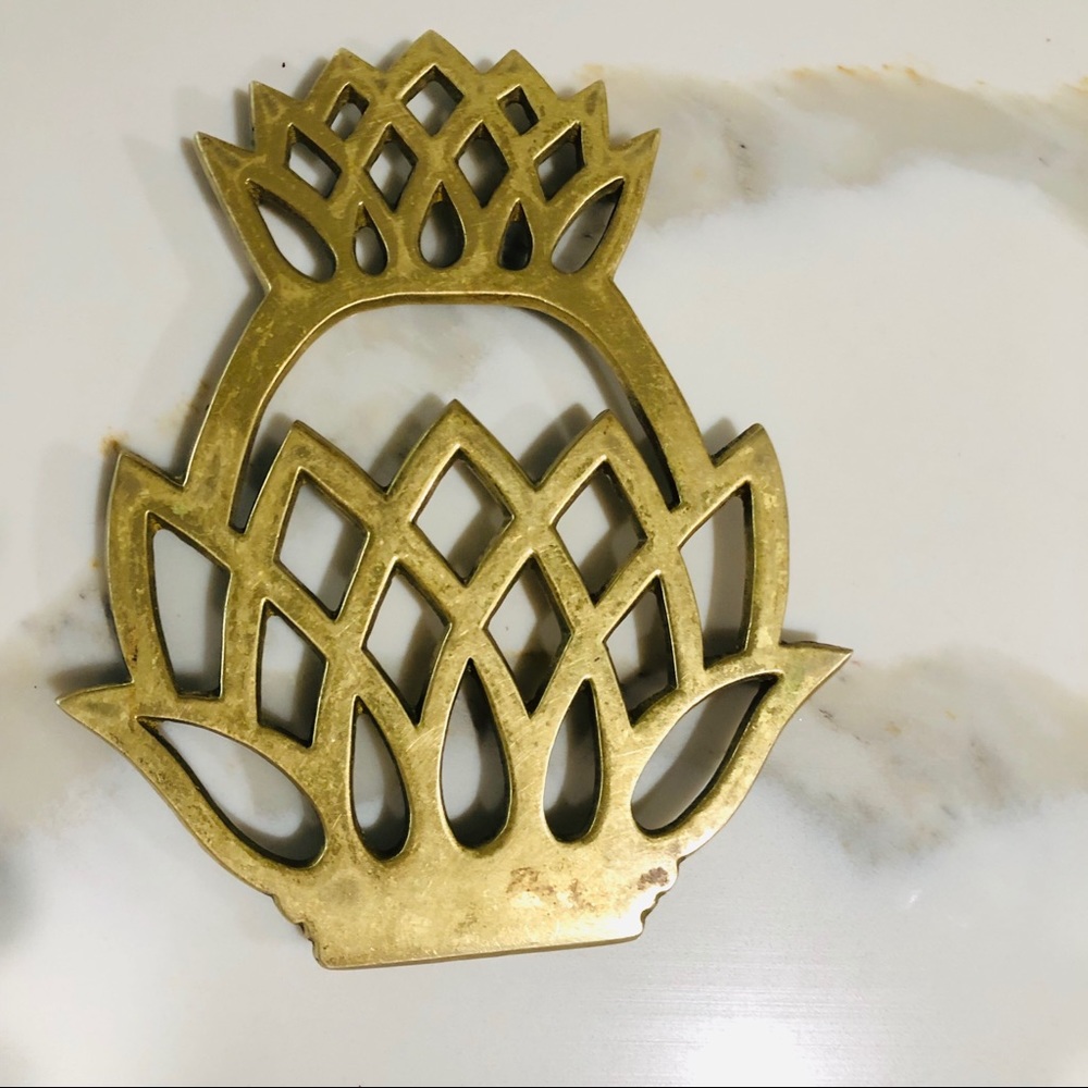 VIRGINIA METAL • vintage bronze pineapple trivet
